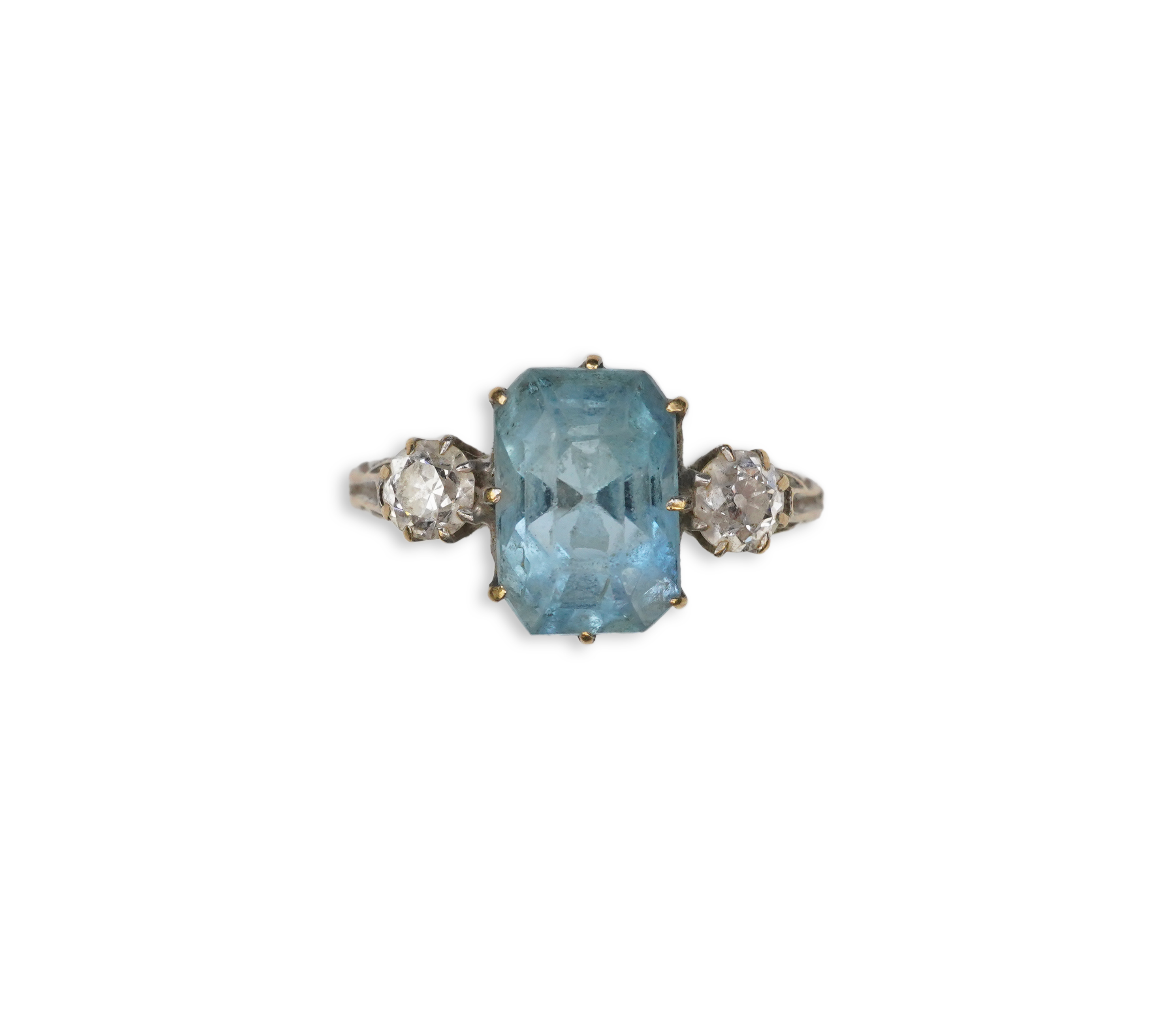 An aquamarine and diamond ring, early 20th century